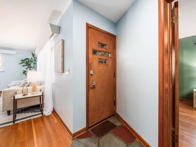 49 W Henderson Rd, Columbus, OH 43214 - photo 7