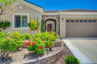 BEAUTIFUL GATED ENTRY