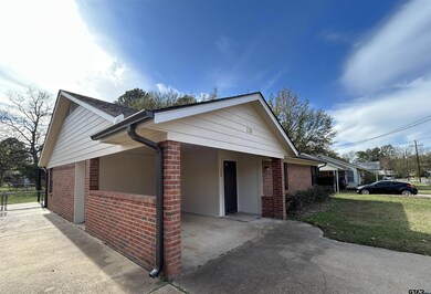 120 Laura St, Mineola, TX 75773 - photo 2