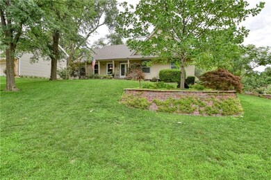 7332 Monrovia St, Shawnee, KS 66216 - photo 2