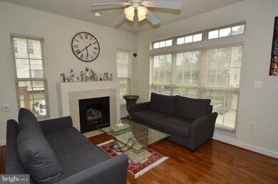 46362 Pryor Square unit 66, Sterling, VA 20165 - photo 2