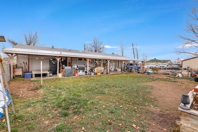 518 Sawtooth Ave, Buhl, ID 83316 - photo 3