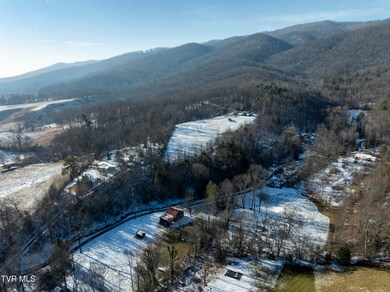 124 Dugger Branch Rd, Elizabethton, TN 37643 - photo 7