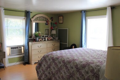 9 Lagrange St, Worcester, MA 01610 - photo 6