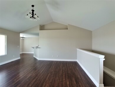 811 S Longbranch Dr, Maize, KS 67101 - photo 2