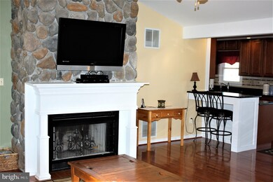 19243 Clover Hill Rd, Jeffersonton, VA 22724 - photo 5