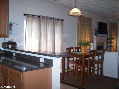 Breakfast Nook - separate eat-in area