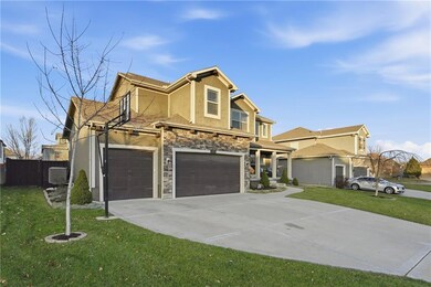 2410 NE 111th Terrace, Kansas City, MO 64155 - photo 2