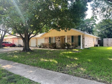7218 Brook Stone Dr, Houston, TX 77040 - photo 2