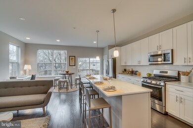 714 Maury Ave, Oxon Hill, MD 20745 - photo 7