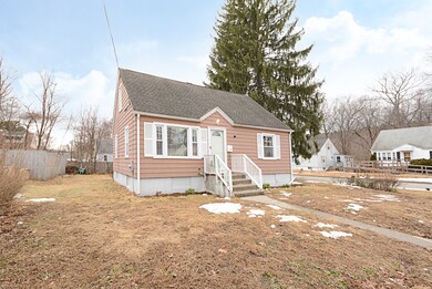 9 Kay St, Worcester, MA 01602 - photo 3
