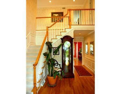 Entry/Foyer.