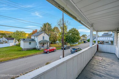 303 Spring St, Archbald, PA 18403 - photo 2