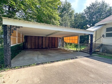 415 E Osage Ave, McAlester, OK 74501 - photo 4