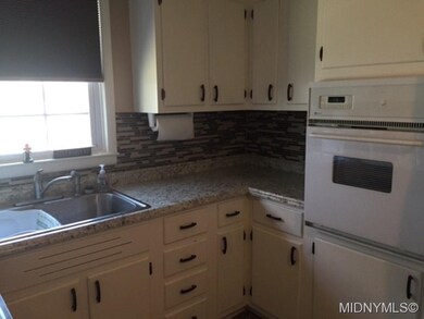 Kitchen - view 2