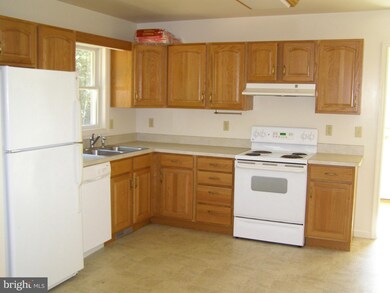 18964 Tyler Adams Ln, Valley Lee, MD 20692 - photo 5