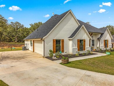 805 Backwood Ct, Azle, TX 76020 - photo 5