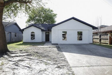 10555 Keeneland Ln, Houston, TX 77038 - photo 2