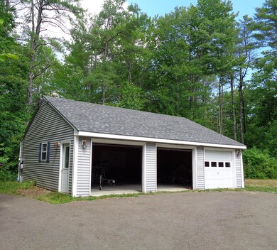 3 Car Garage