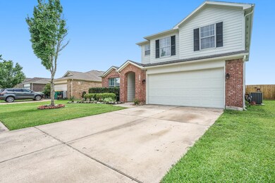 3108 Centennial Village Dr, Pearland, TX 77584 - photo 2