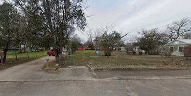 127 Livingston, San Antonio, TX 78214 - photo 2