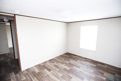 4217 Mimosa St, Carlsbad, NM 88220 - photo 2
