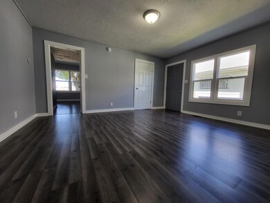 2414 E Lynn St, Anderson, IN 46016 - photo 5