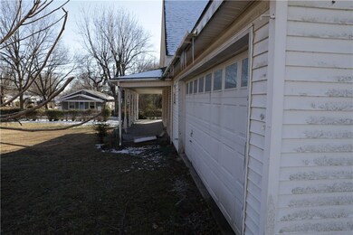 202 W Graham St, Prairie Grove, AR 72753 - photo 2