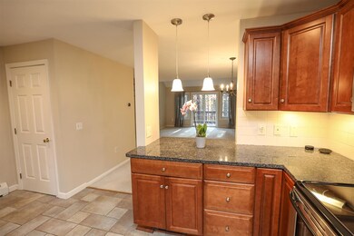 1465 Hooksett Rd unit 9, Hooksett, NH 03106 - photo 5