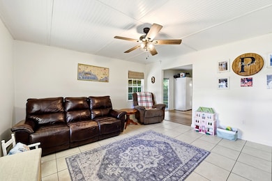 2315 Oak St, Carrabelle, FL 32322 - photo 7