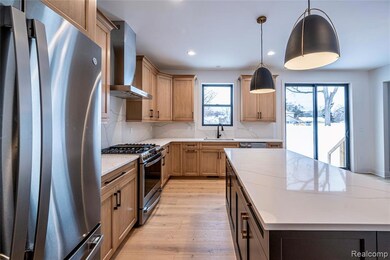 4101 Devon Rd, Royal Oak, MI 48073 - photo 5