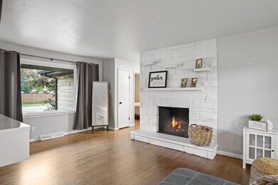 245 N Elmer St, Griffith, IN 46319 - photo 5