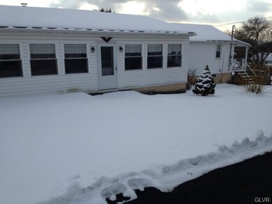 1245 Trapps Ln, Allentown, PA 18103 - photo 2