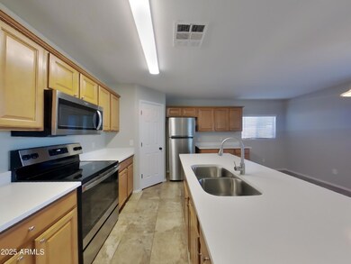 5_pc_bP2znkjSFZ_C6DMUqAIbp_layout_0