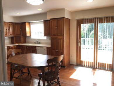 2517 Proctor Ln, Parkville, MD 21234 - photo 6