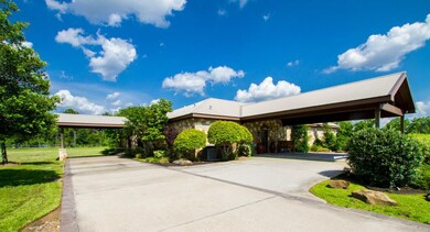 24250 Stuebner Airline Rd, Tomball, TX 77375 - photo 2