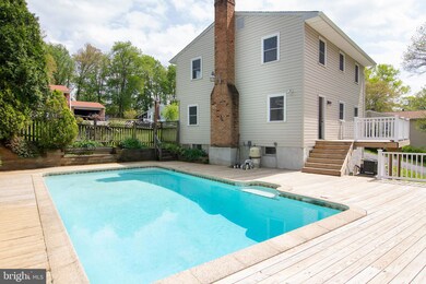 5908 Forest Ct, Sykesville, MD 21784 - photo 2