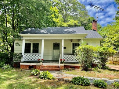 208 Feimster St, Statesville, NC 28677 - photo 2