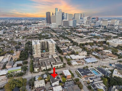 118 Tuam St, Houston, TX 77006 - photo 5