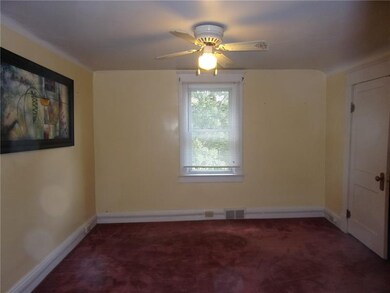 Master Bedroom:  Upper level, 13x13. With neutral 