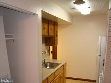 1711 Fountain Rock Way unit C, Edgewood, MD 21040 - photo 3