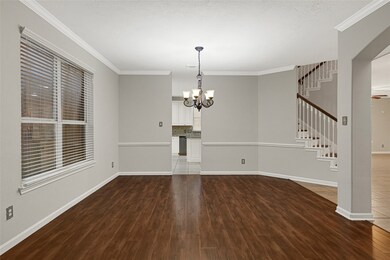 409 Colebrook Ln, Dickinson, TX 77539 - photo 4