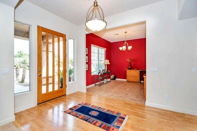 FOYER AND DEN
