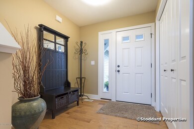1027 Cobblestone Way_26