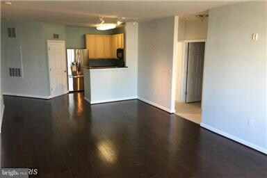 22607 Blue Elder Terrace unit 303, Ashburn, VA 20148 - photo 3