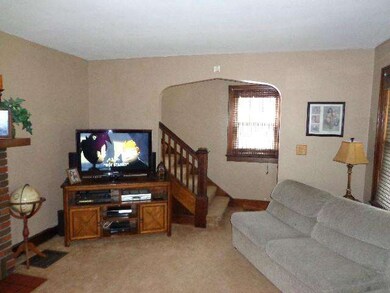 621 W 1st St, Woodville, OH 43469 - photo 4