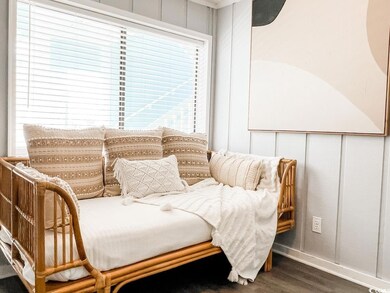 Living area with a wealth of natural light and har