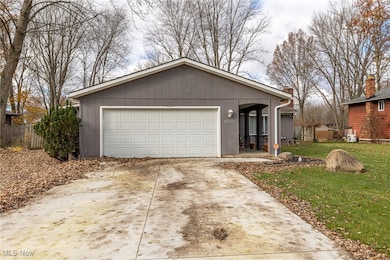 6522 Miller Dr, North Ridgeville, OH 44039 - photo 2