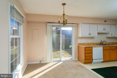 517 Madison Ct, Stafford, VA 22556 - photo 4