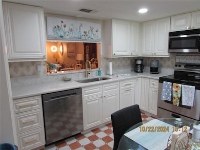 Quartz counters and newer appliances